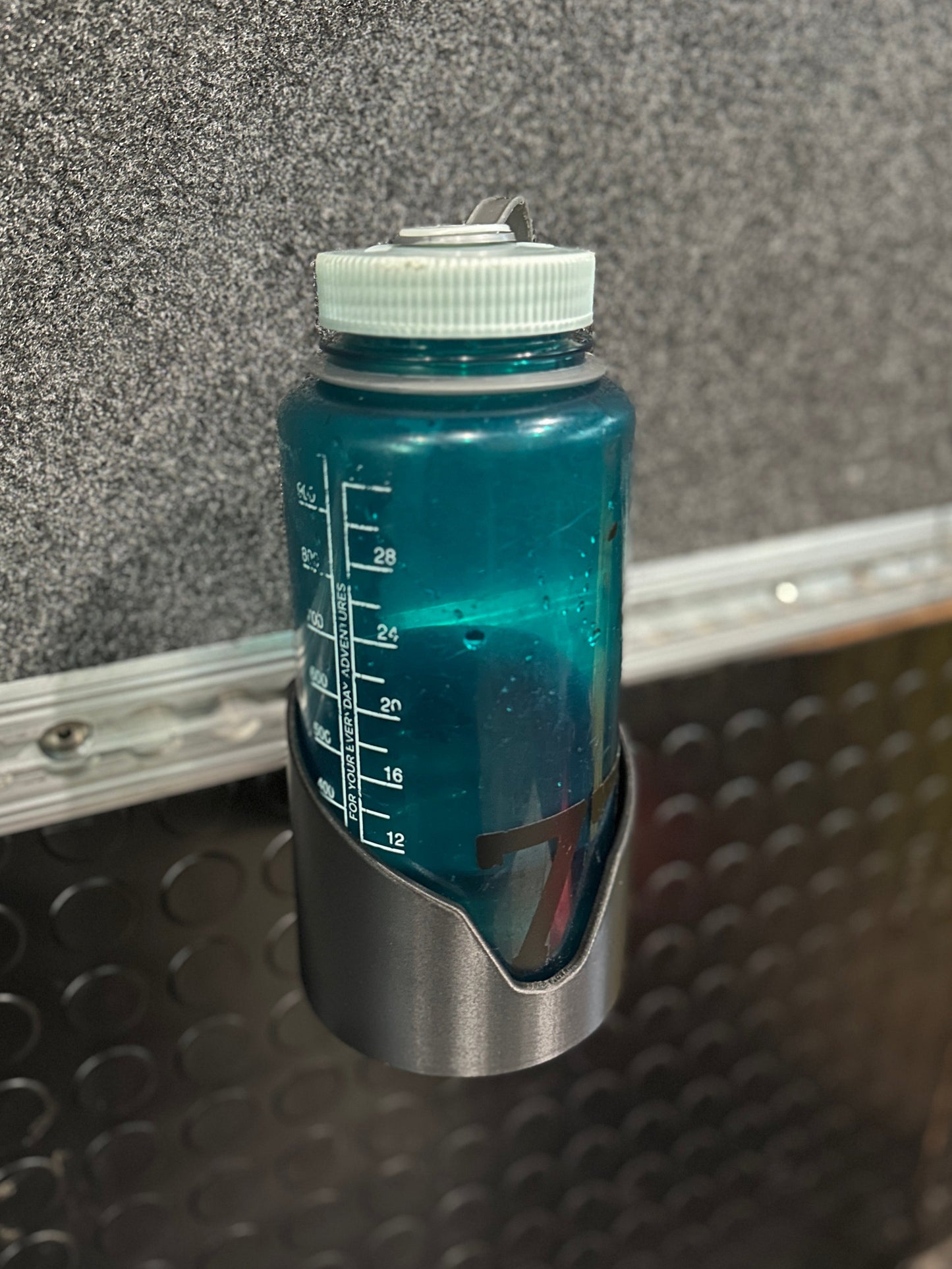 Locking L-Track Cupholder