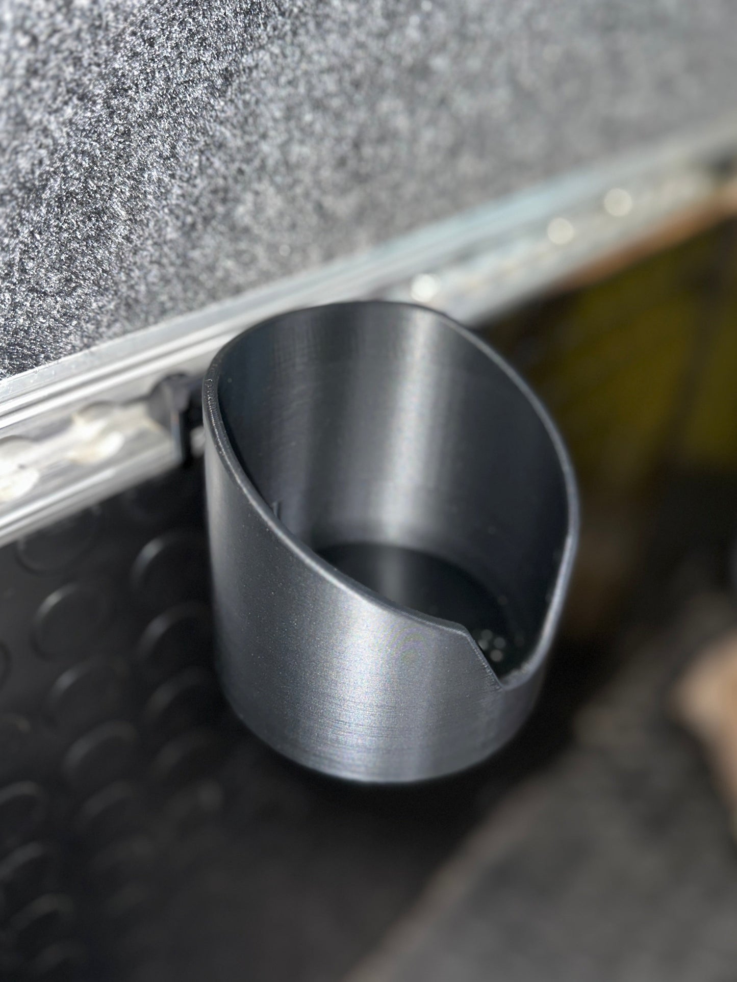 Locking L-Track Cupholder